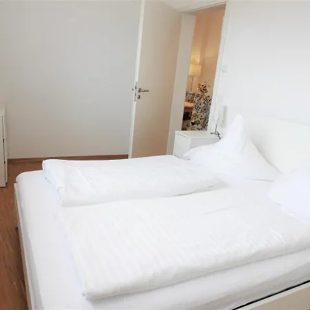 Braviscasa - Ferienresidenz Stadttor Endingen Apartmán *